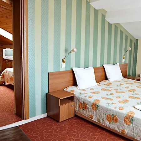 Ξενοδοχείο St. George Pobedonosets 3*