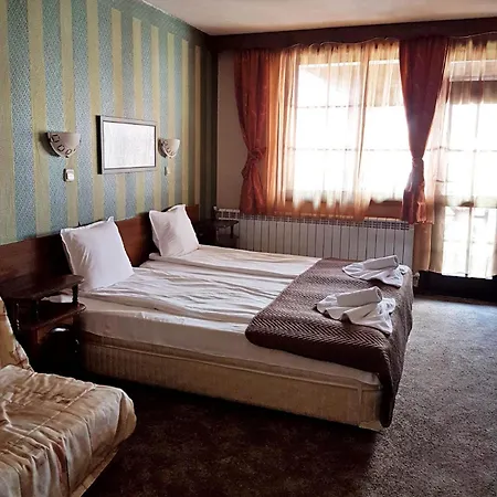 St. George Pobedonosets Отель 3*