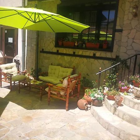 Hotell St. George Pobedonosets 3*