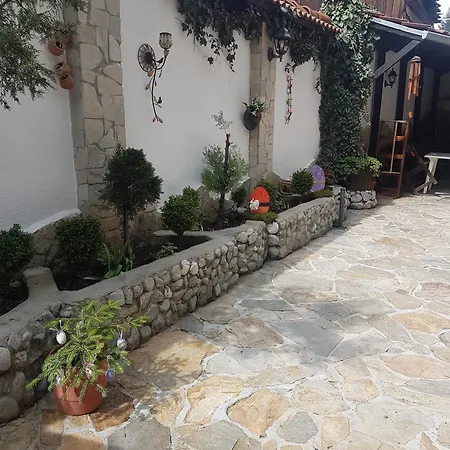 酒店 St. George Pobedonosets 3*