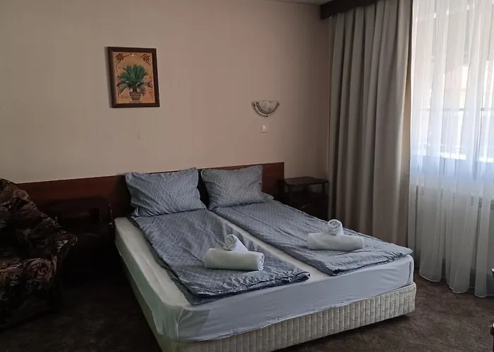 호텔 St. George Pobedonosets 3*